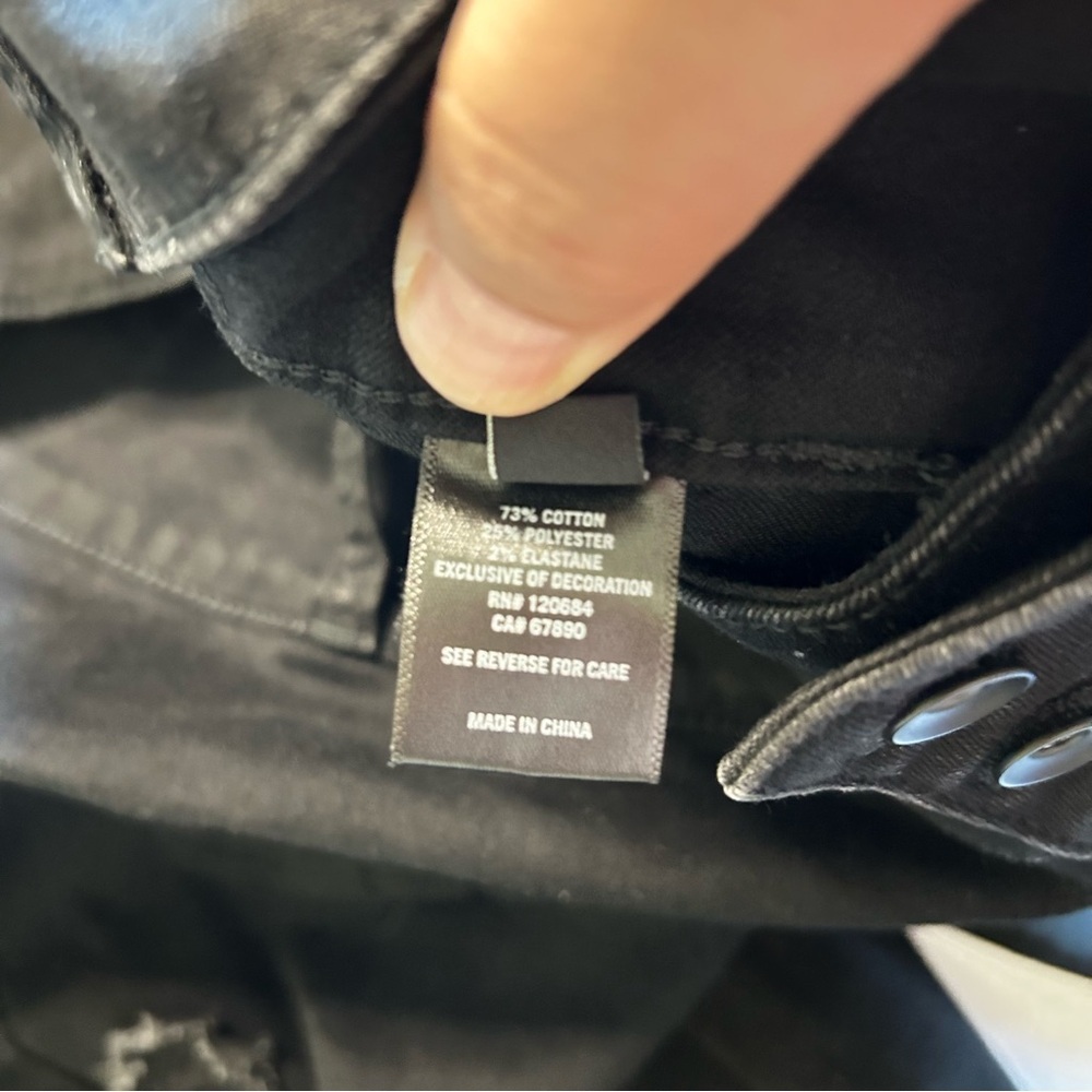 Hot Topic Black Buttoned Pants - Picture 10 of 10